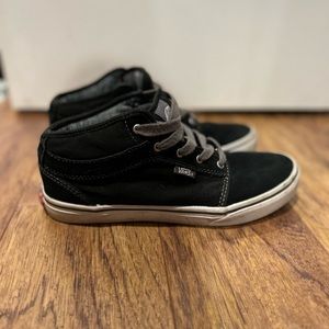 Vans women’s Chukka Lows